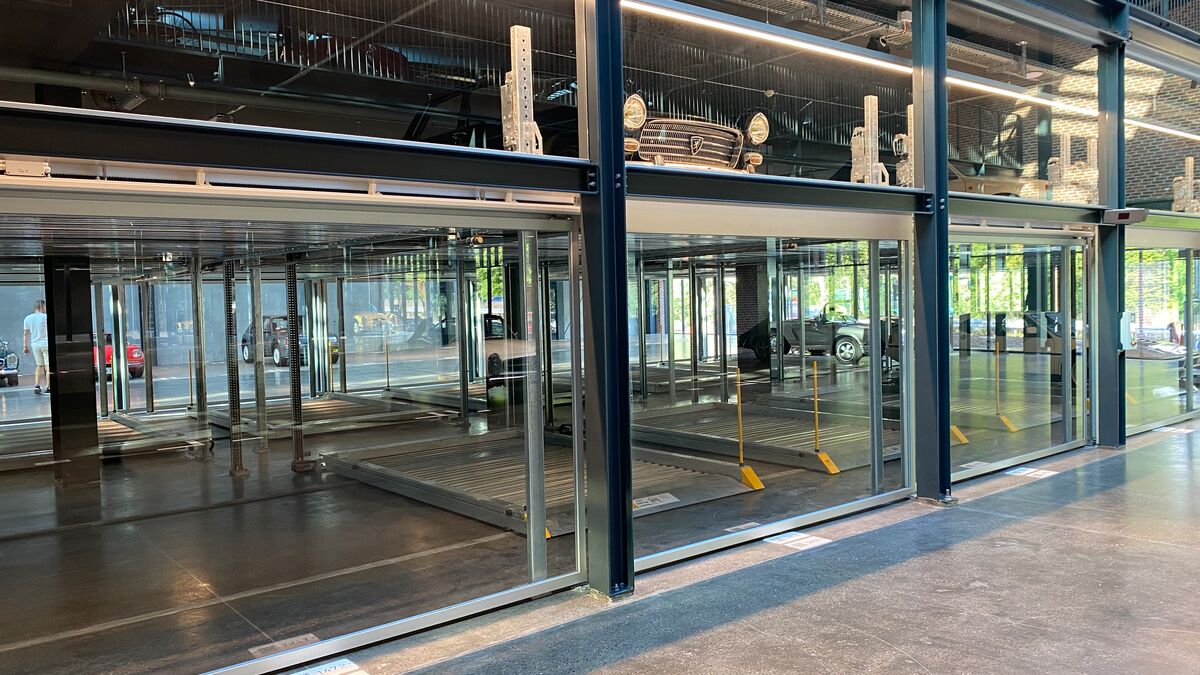A glimpse inside a car parking system